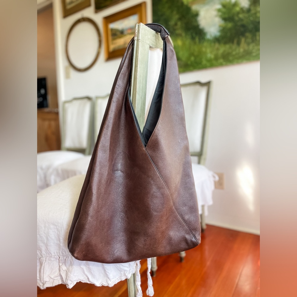 Brunello Cucinelli authentic flat monili hobo handle bag in brown leather